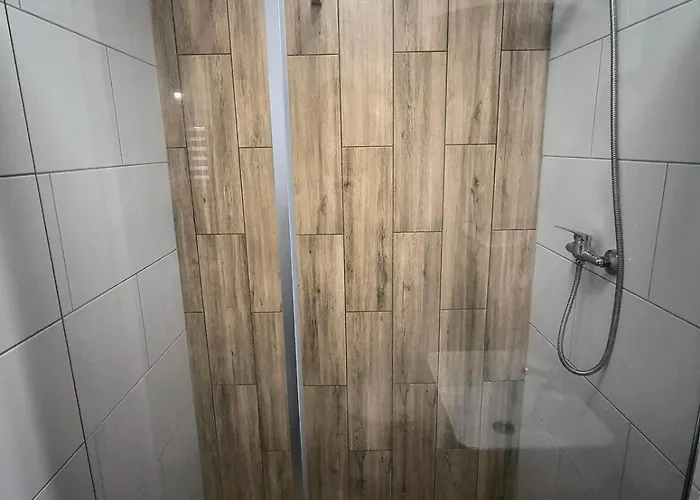 Bajo 公寓式酒店 3*